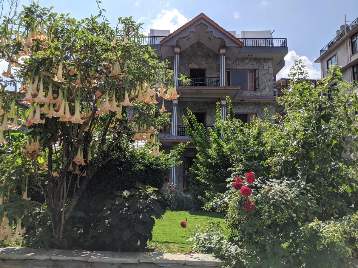 The Mountain House Hotel Pokhara Exterior foto