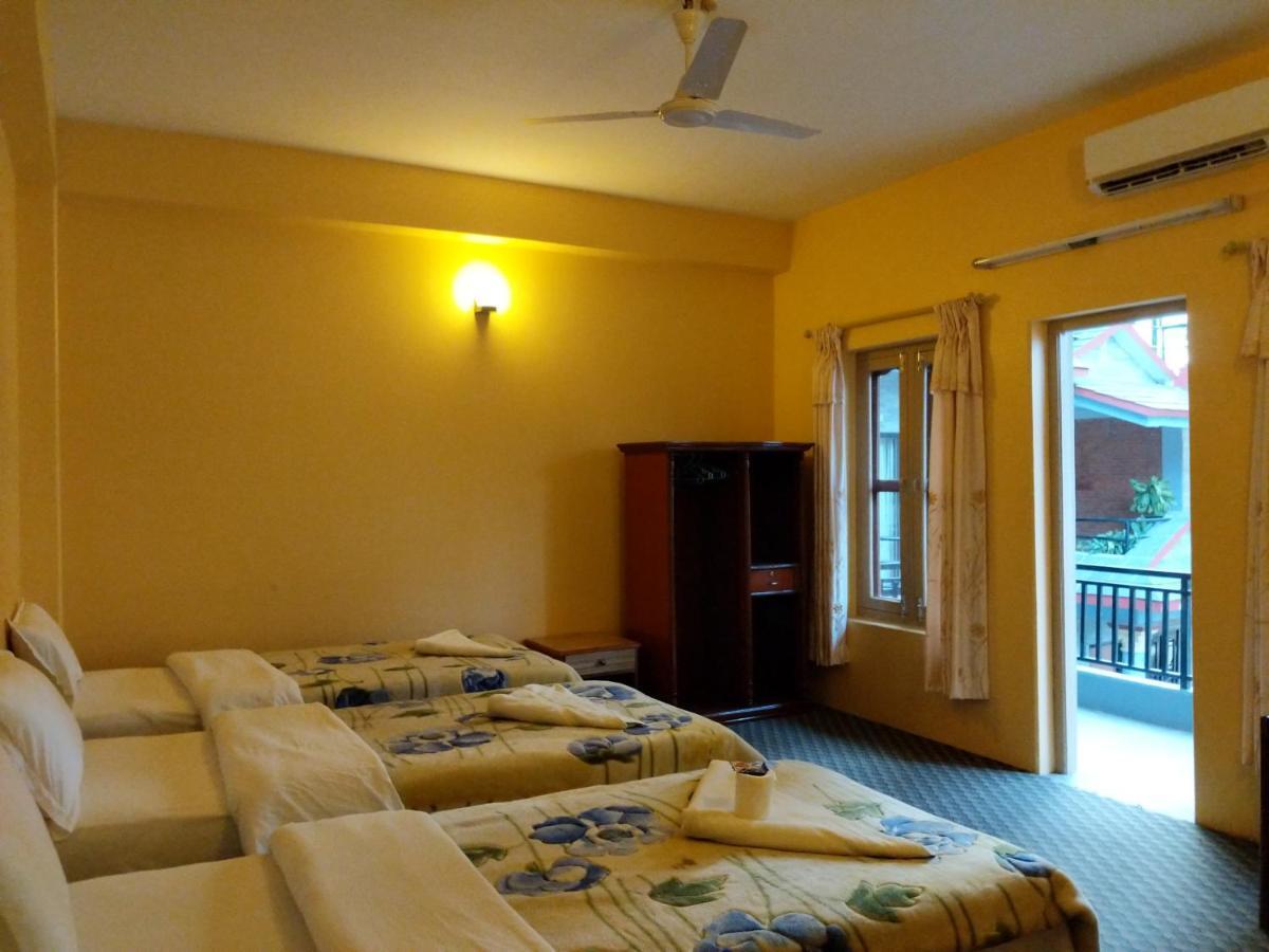 The Mountain House Hotel Pokhara Exterior foto